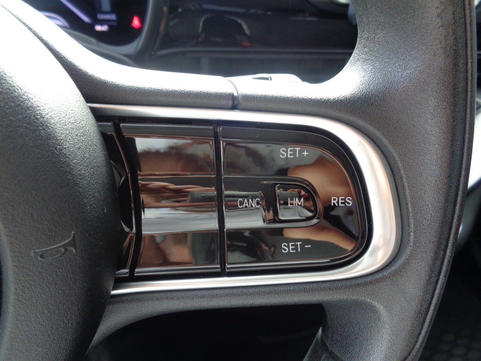 Fiat 500e 23.7 kWh, 95ps, 2022