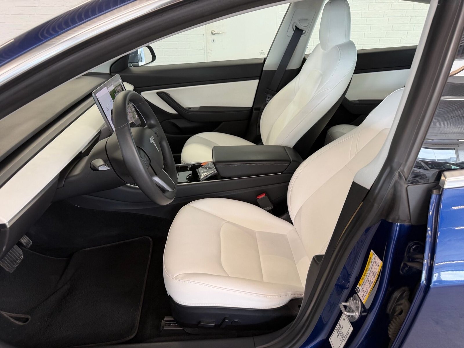 Tesla Model 3 Longue Range 490ch - Camera 360 - Interieur blanc - Autonomie WLTP 600km