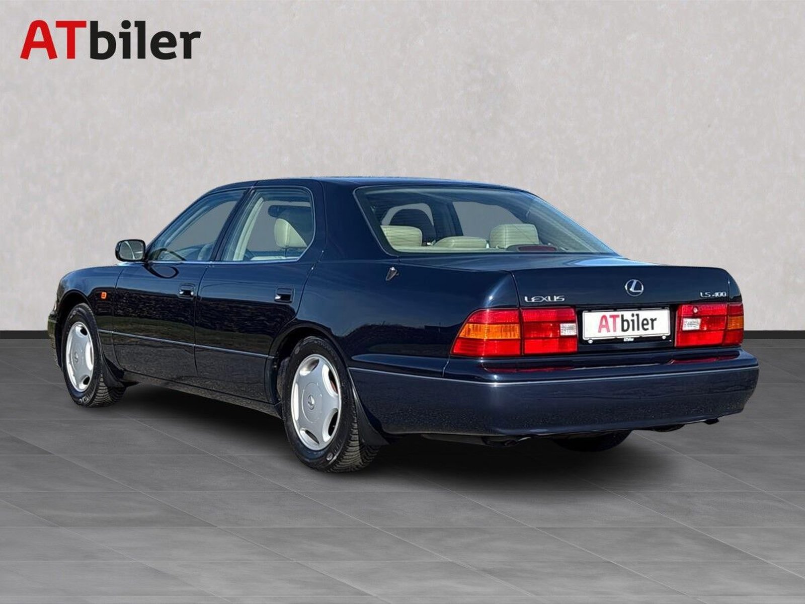 Lexus LS 400 4.0 V8 Automatic, 294hp, 1998