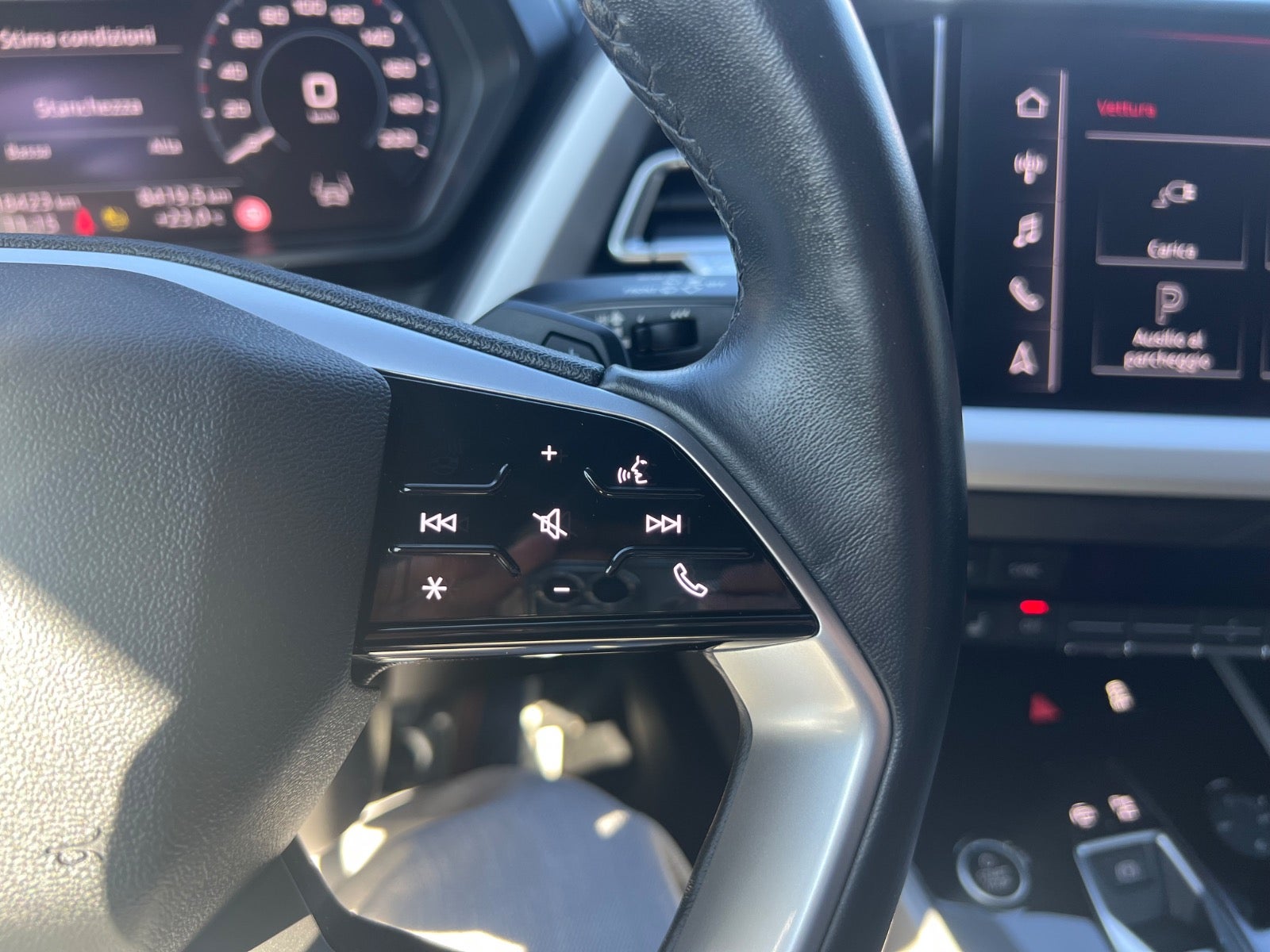 Audi Q4 45 e-tron quattro, 286hp, 2024