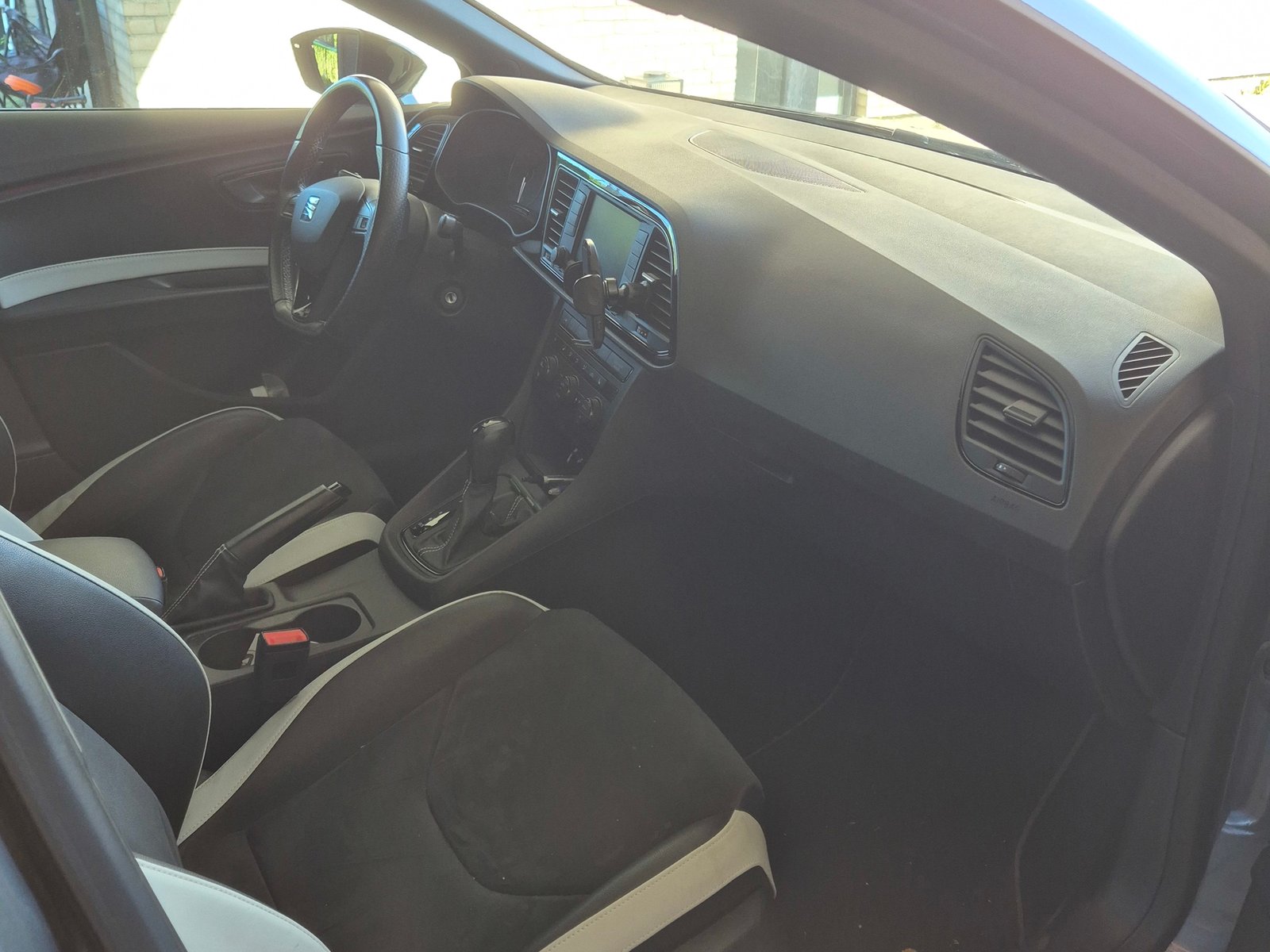SEAT León Cupra ST 2.0 TSI DSG Sequential, 280hp, 2016