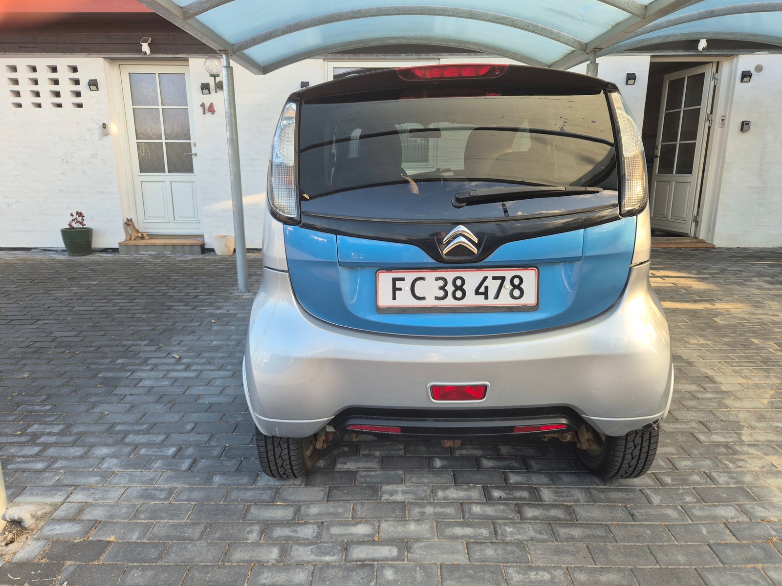 Citroën C-Zero 16 kWh, 67ps, 2012