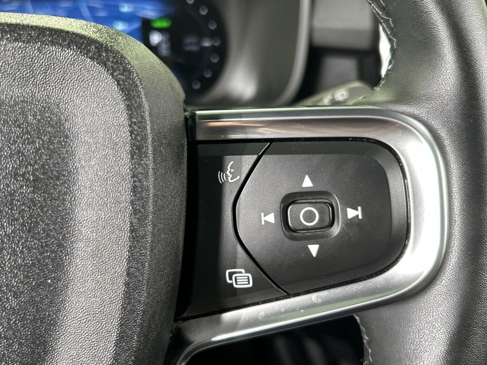 Volvo XC40 Recharge, 231ps, 2023
