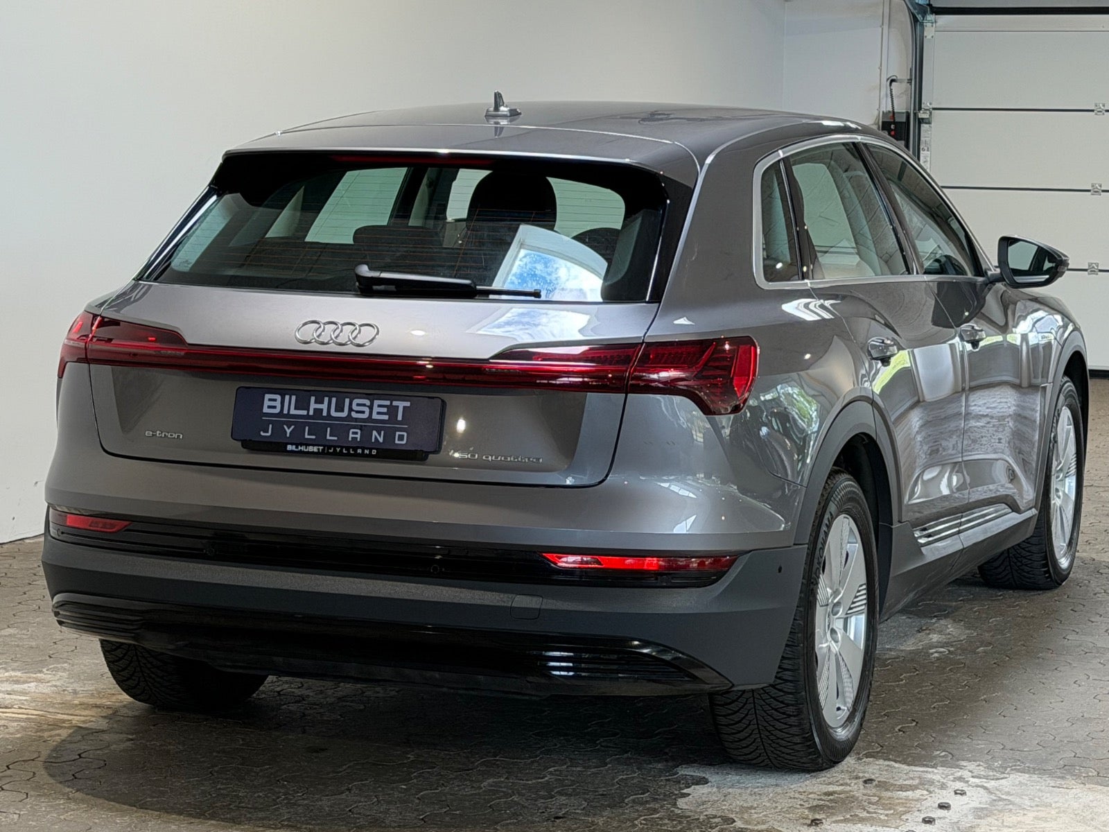Audi e-tron 50 quattro, 313ps, 2021