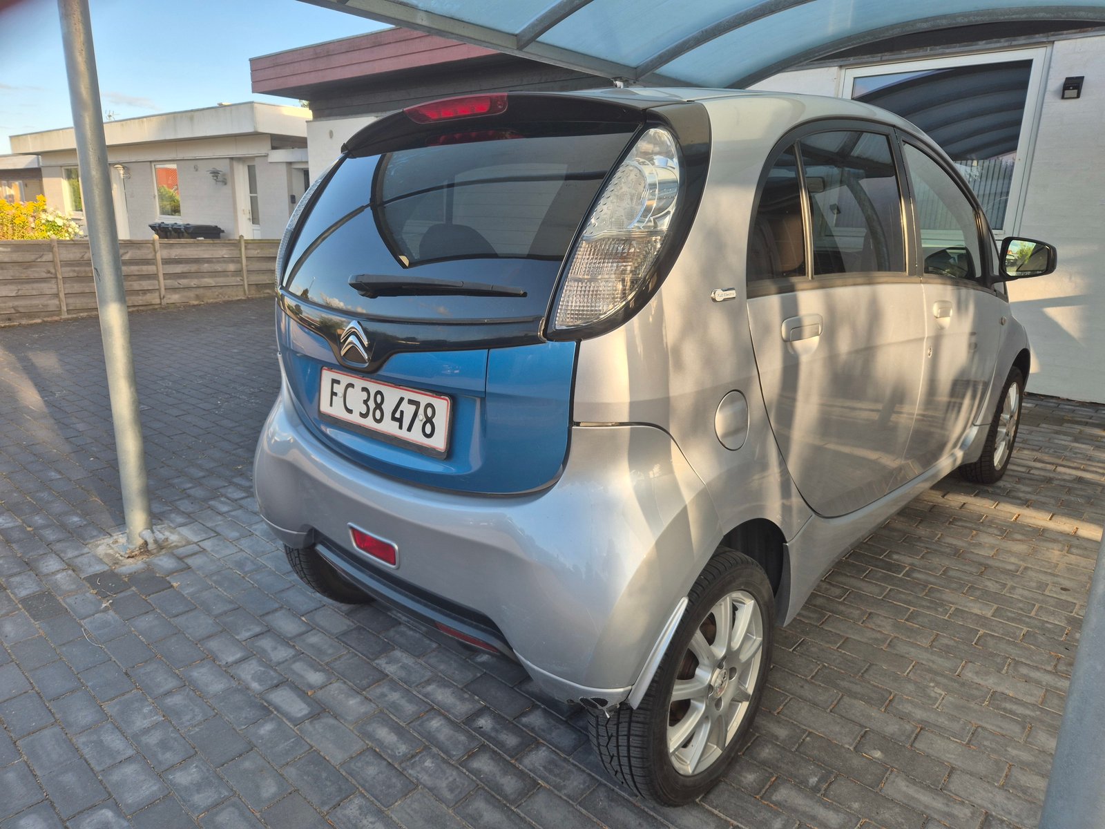 Citroën C-Zero 16 kWh, 67ps, 2012