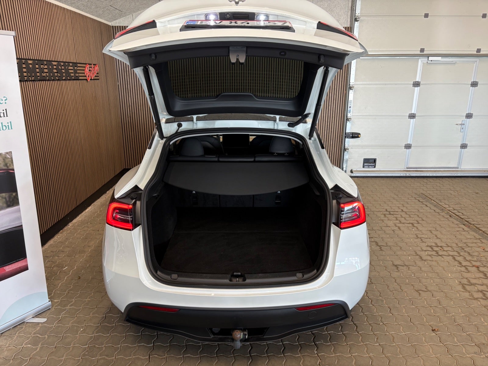 Tesla Model Y Long Range AWD, 514hp, 2023