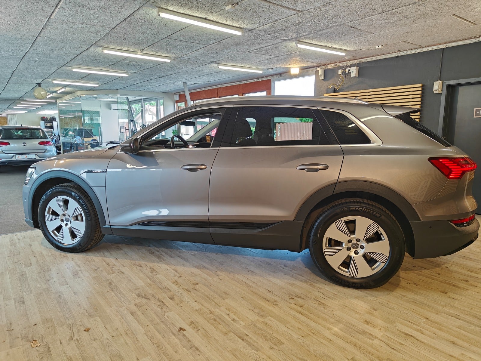 Audi e-tron 50 quattro, 313ps, 2020