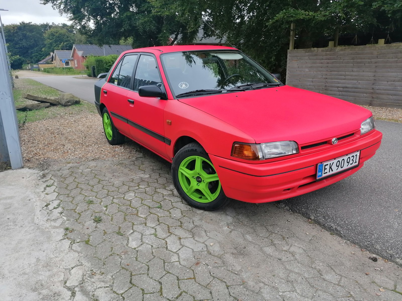 Mazda 323 C 1.3 Manual, 5-trins, 73ps, 1994