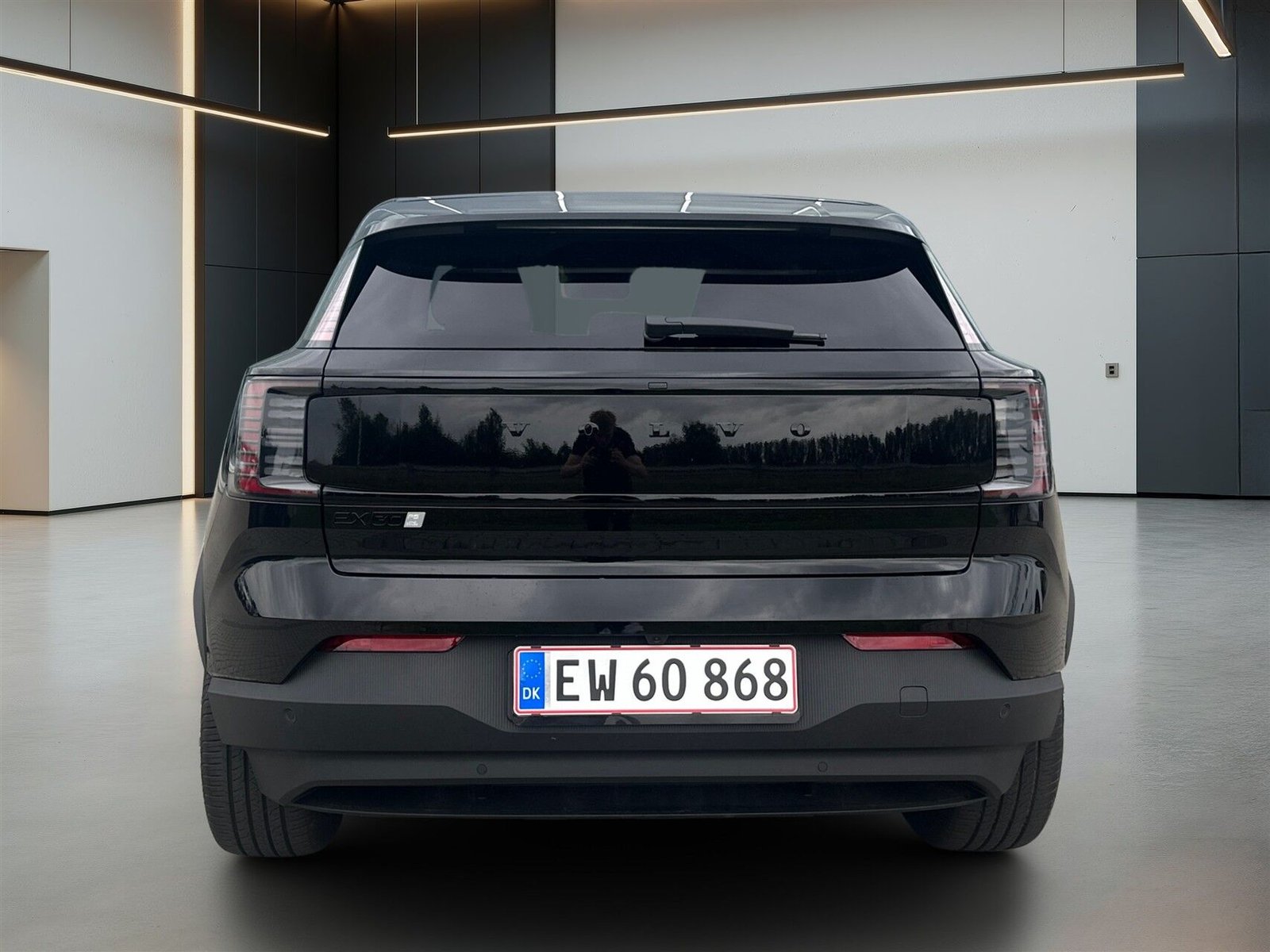Volvo EX30 P5 Long Range, 272hp, 2027