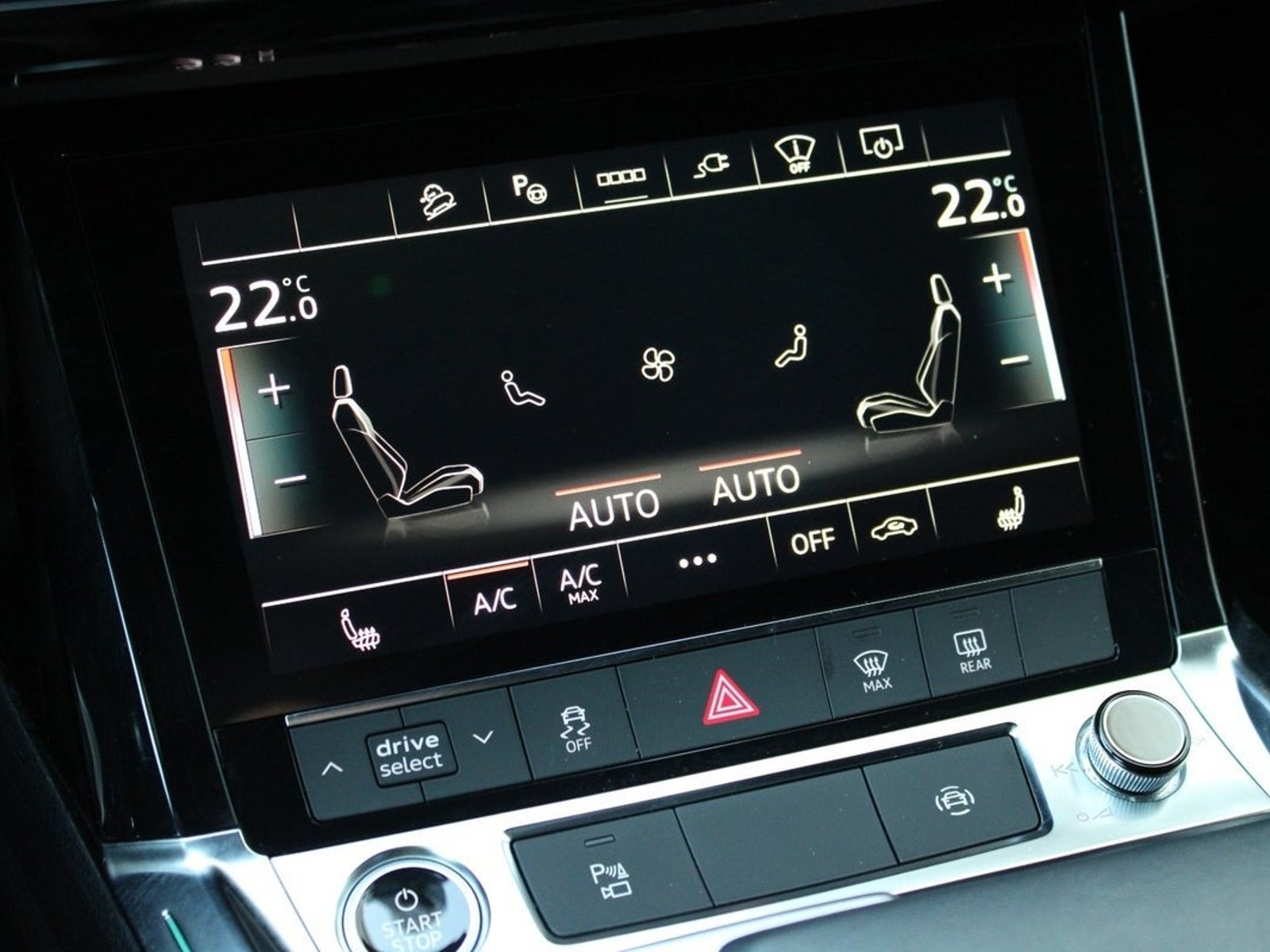 Audi e-tron 55 quattro, 408ps, 2022