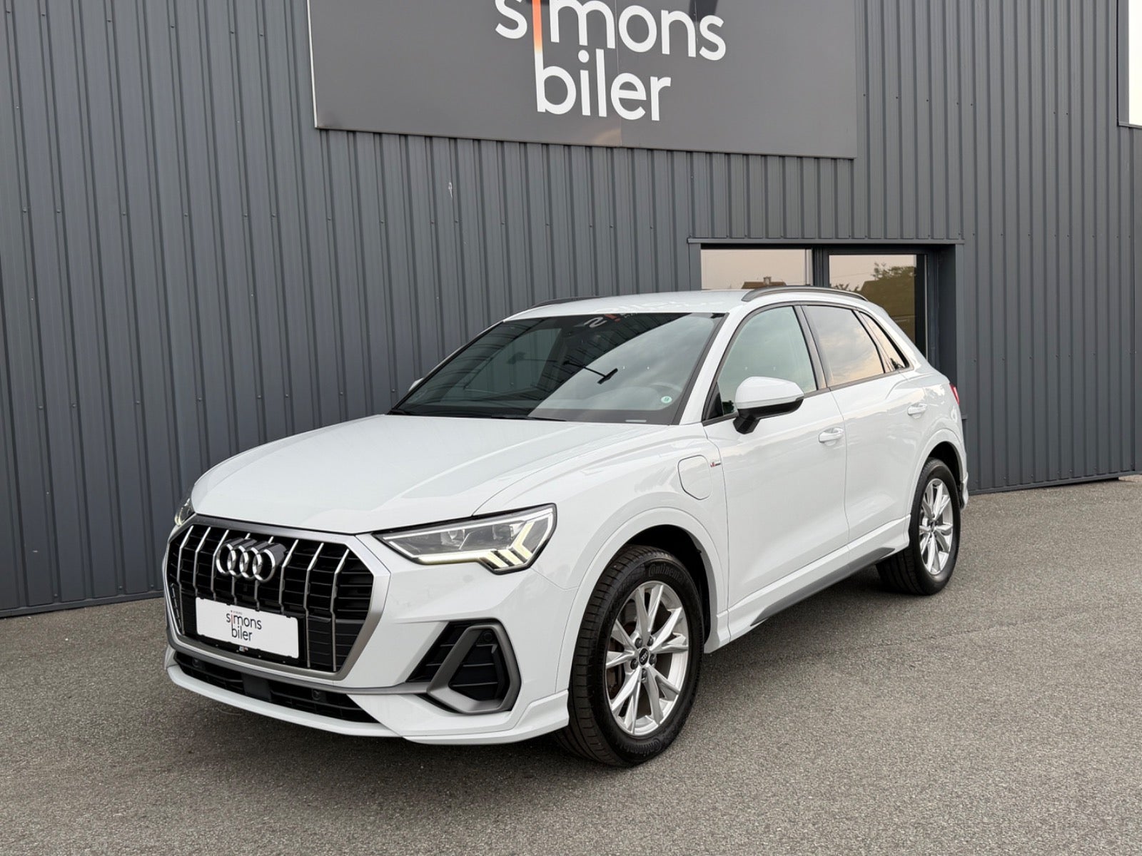 Audi Q3 45 TFSI e S Tronic, 245hp, 2021