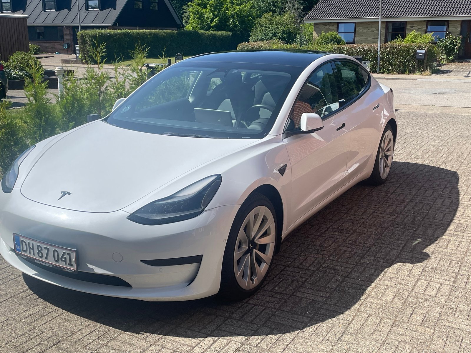 Tesla Model 3 Standard Range Plus, 325ps, 2021