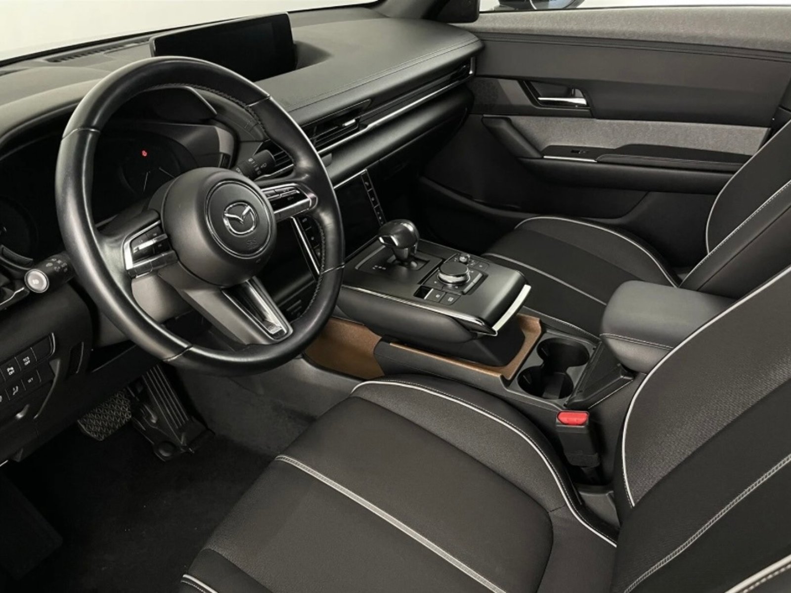 Mazda MX-30 e-Skyactiv EV, 143hp, 2022