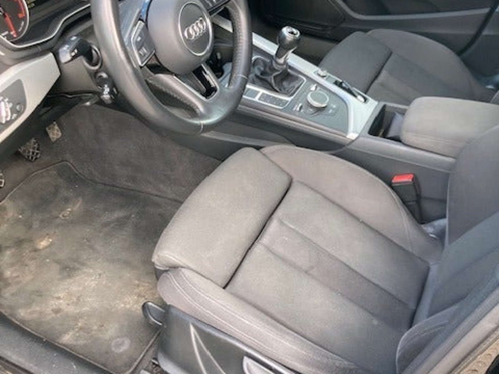Audi A4 Avant 2.0 TFSI MHEV Manual, 6-trins, 190ps, 2018