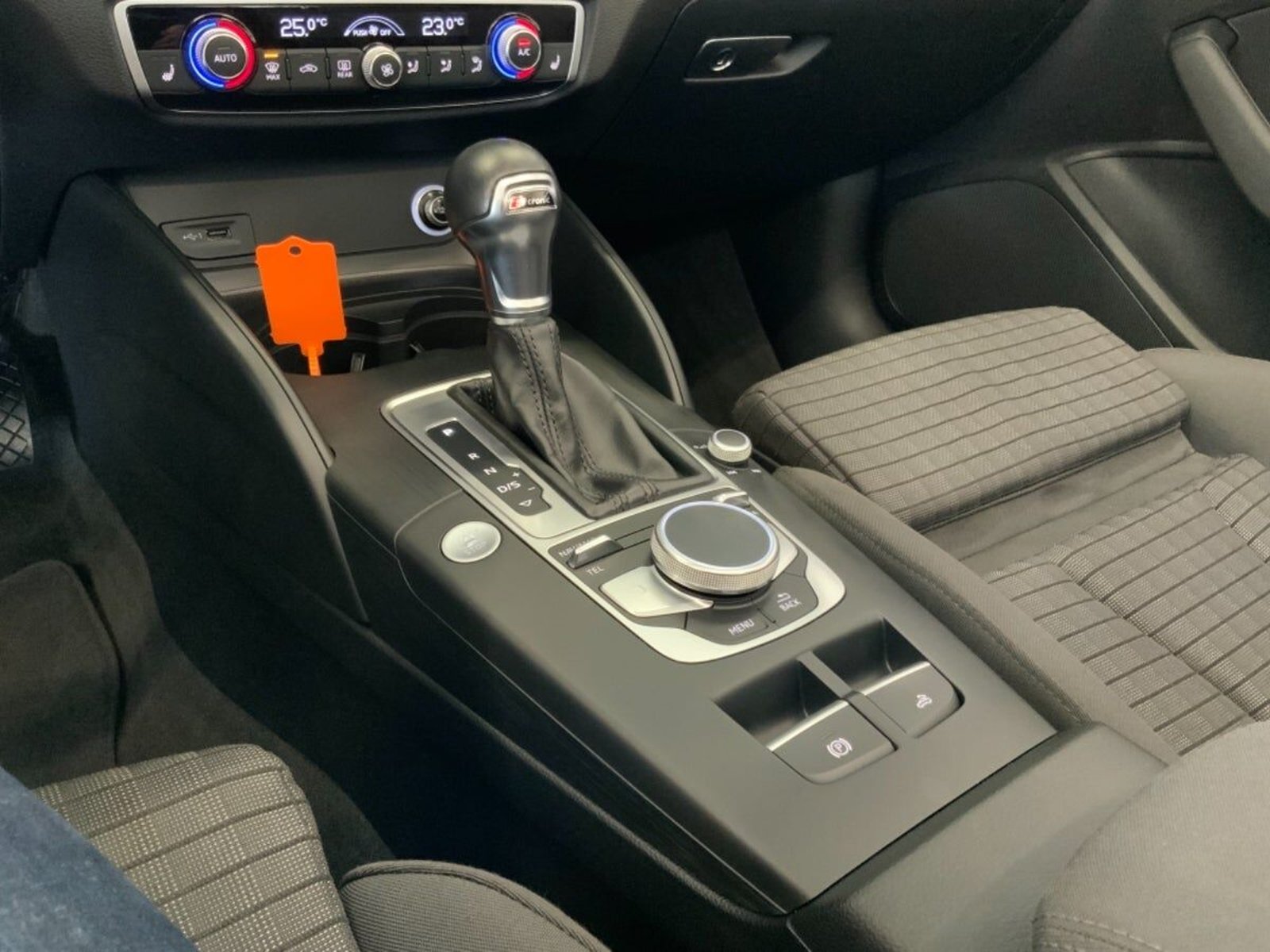 Audi A3 Cabriolet 1.5 TFSI COD Manual, 6-trins, 150ps, 2018