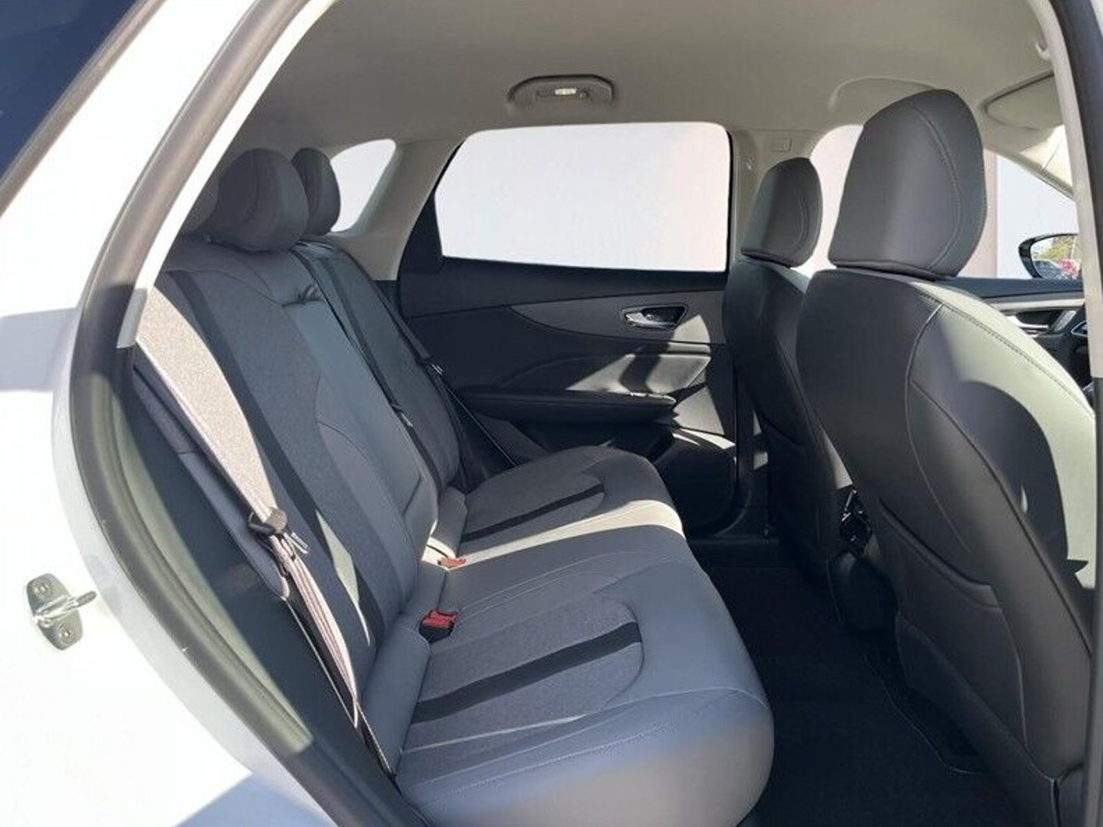 MG S5 EV Long Range 64 kWh, 231hk, 2025