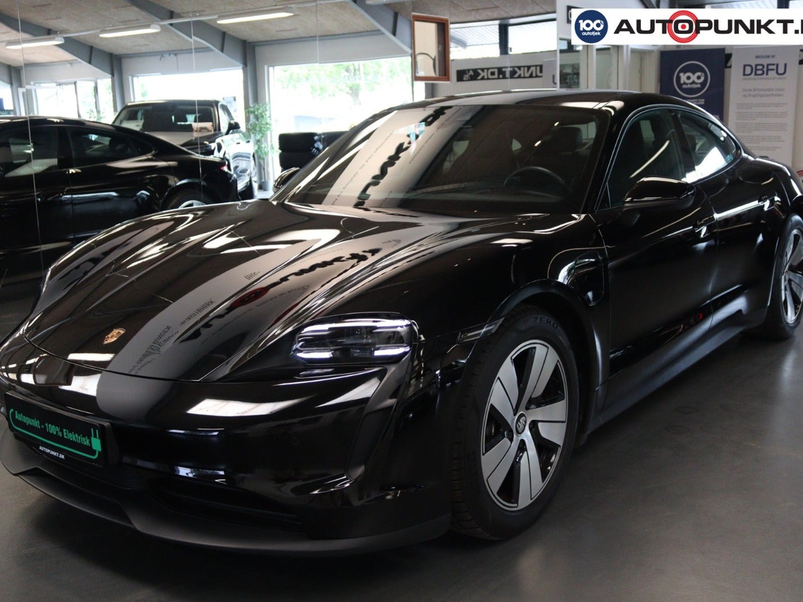 Porsche Taycan Direct Drive/Automatic, 326hp, 2022