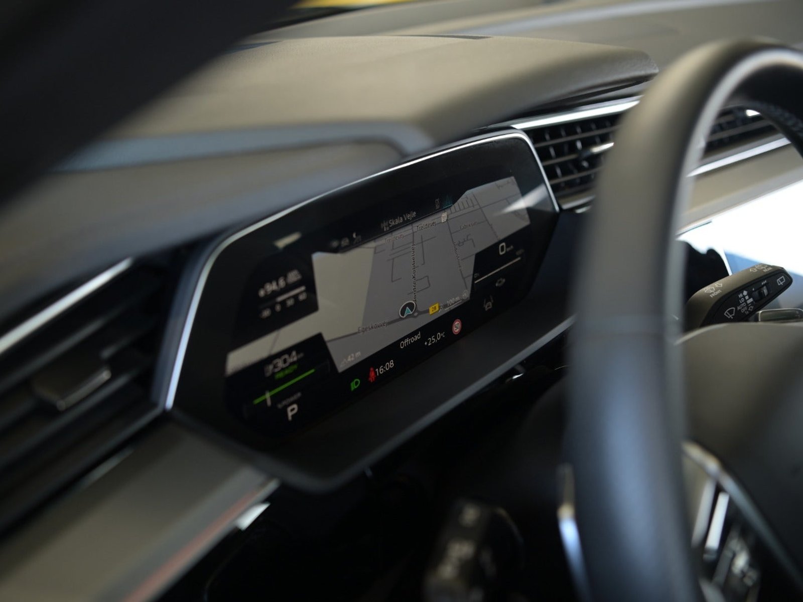 Audi e-tron 55 quattro, 408ps, 2023