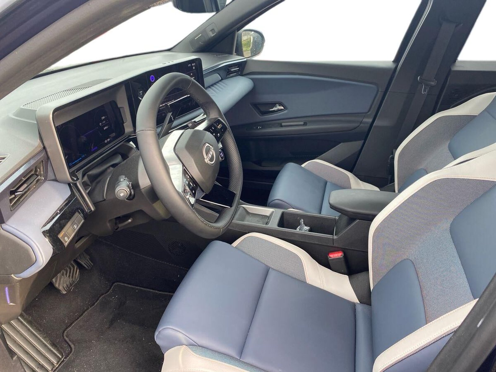 Nissan Micra 52 kWh, 150hp, 2025
