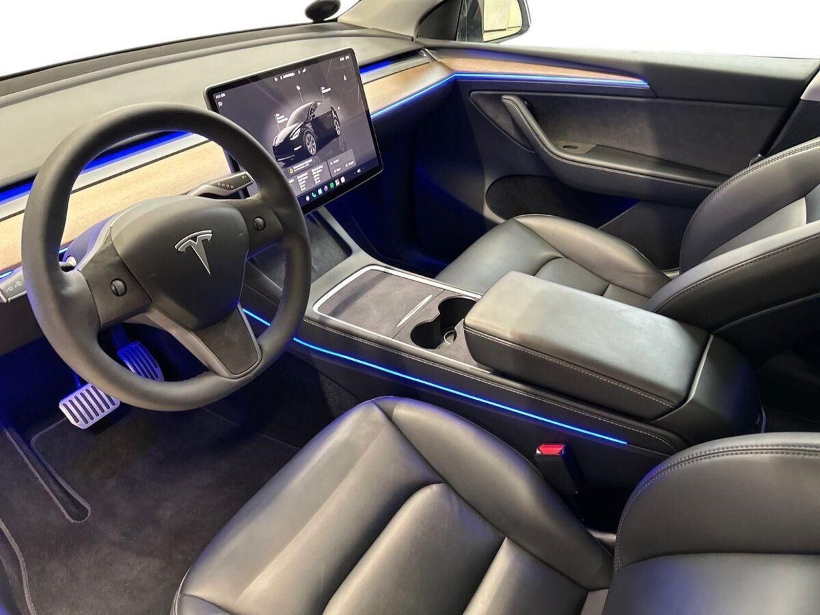 Tesla Model Y Standard Range RWD, 299ps, 2023