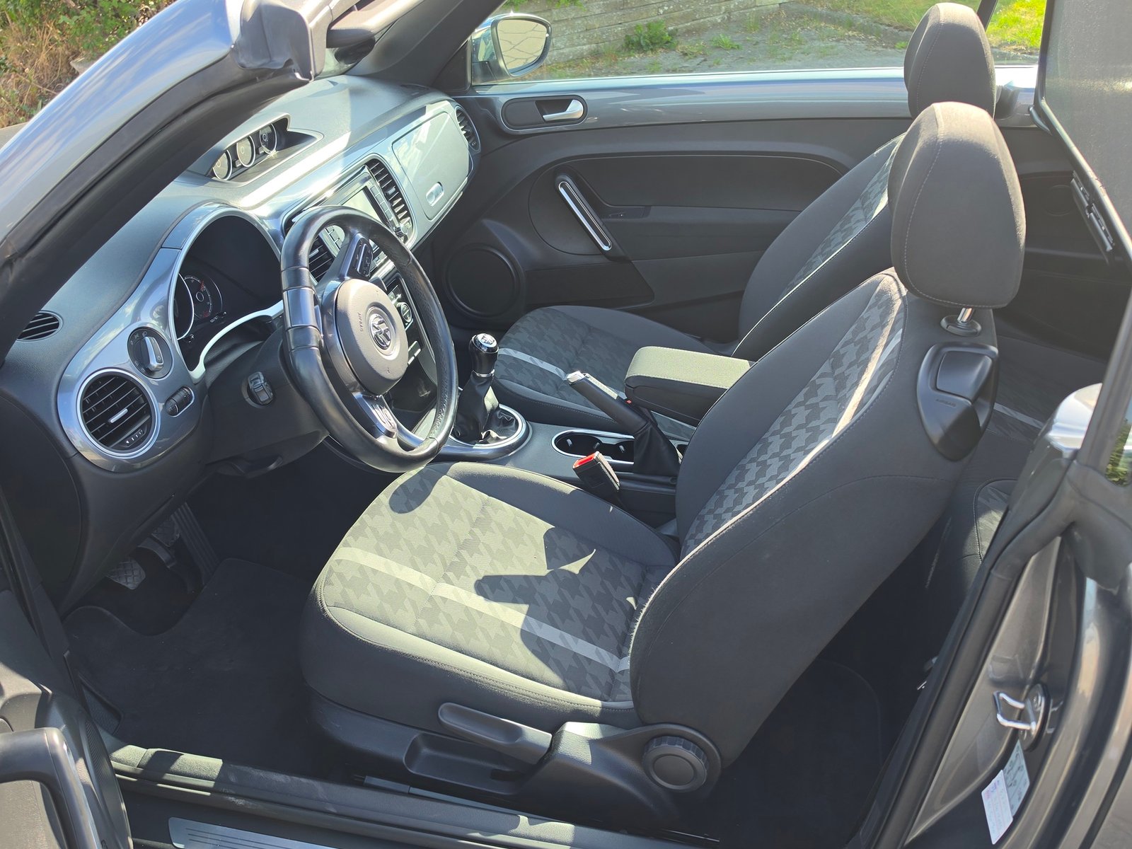Volkswagen Beetle Cabriolet 1.2 TSI BMT Manual, 6-trins, 105ps, 2017