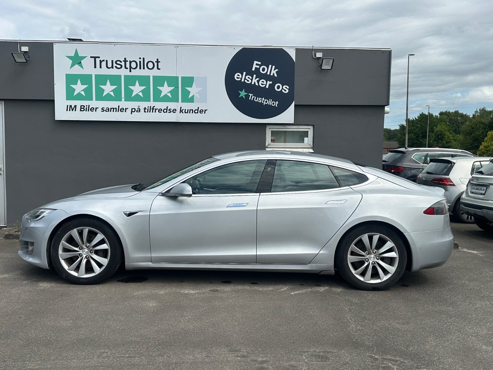 Tesla Model S 90D, 423hp, 2017