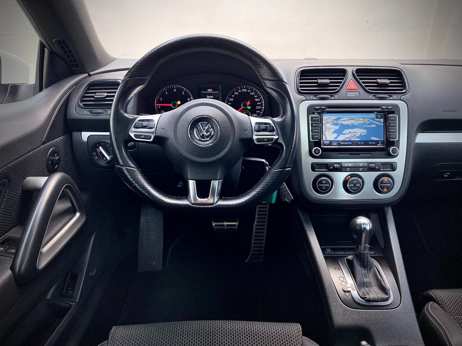Volkswagen Scirocco 2.0 TSI DSG Sequential, 6-trins, 200ps, 2010