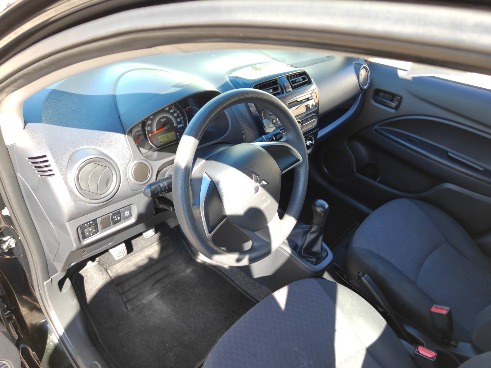 Mitsubishi Space Star 1.0 MIVEC Manual, 5-trins, 71ps, 2016