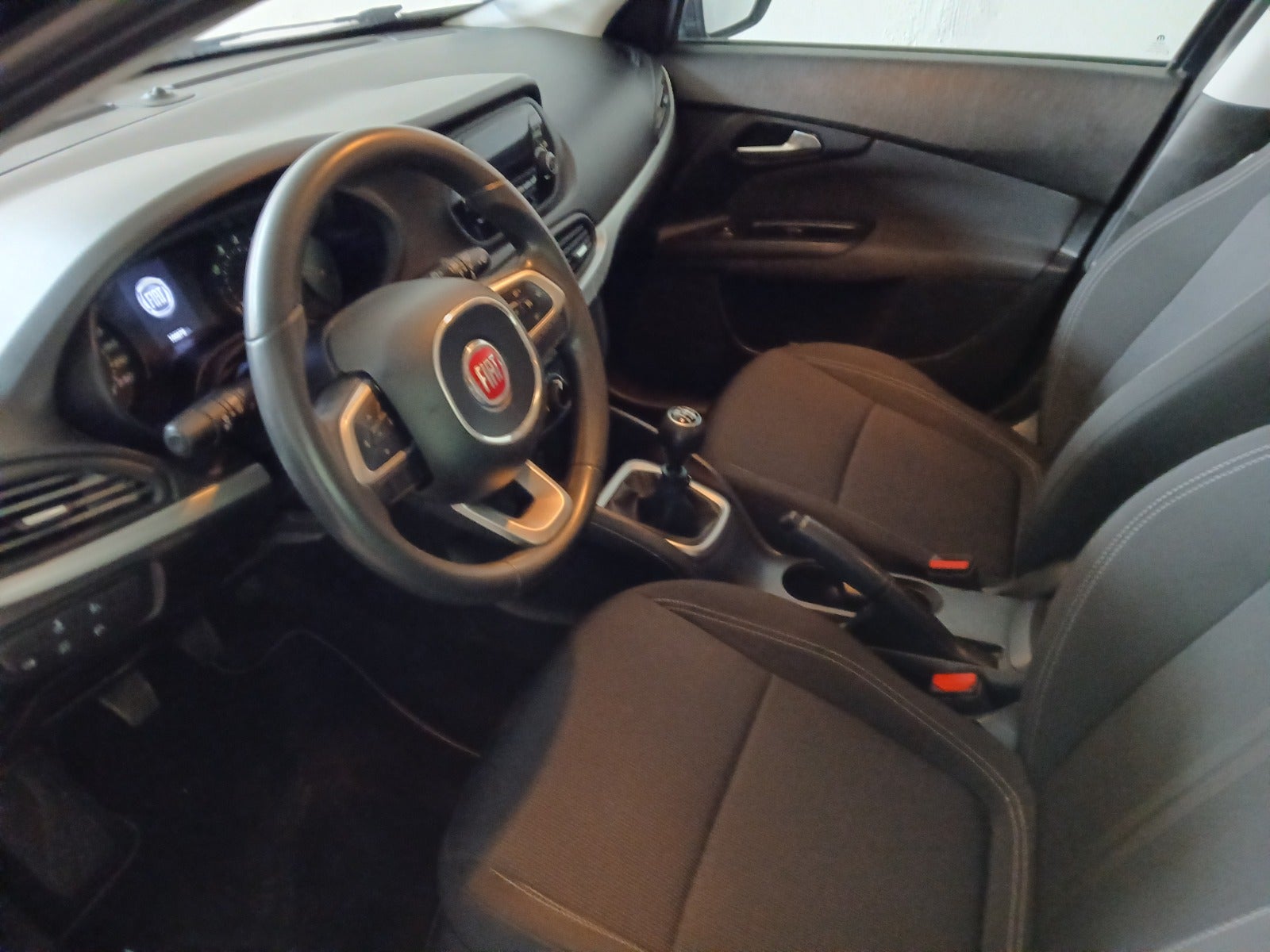 Fiat Tipo 1.4 FIRE Manual, 95hp, 2017