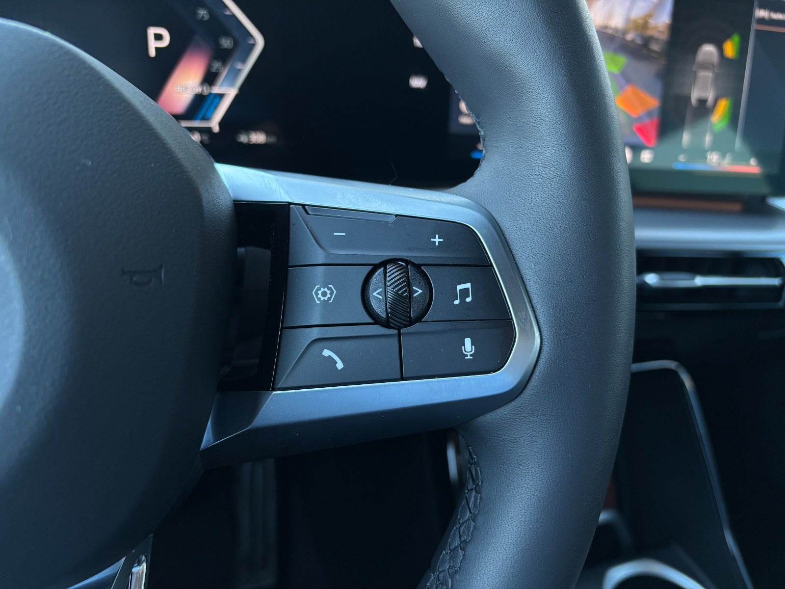 BMW iX2 eDrive20, 204ps, 2026