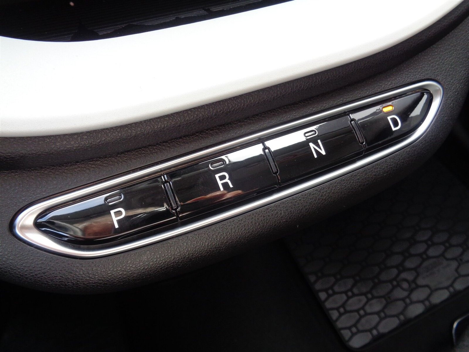 Fiat 500e 23.7 kWh, 95ps, 2022