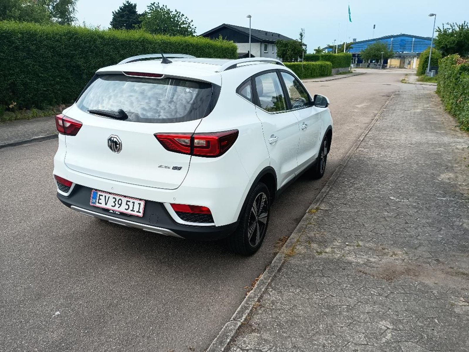 MG ZS EV, 143hp, 2021