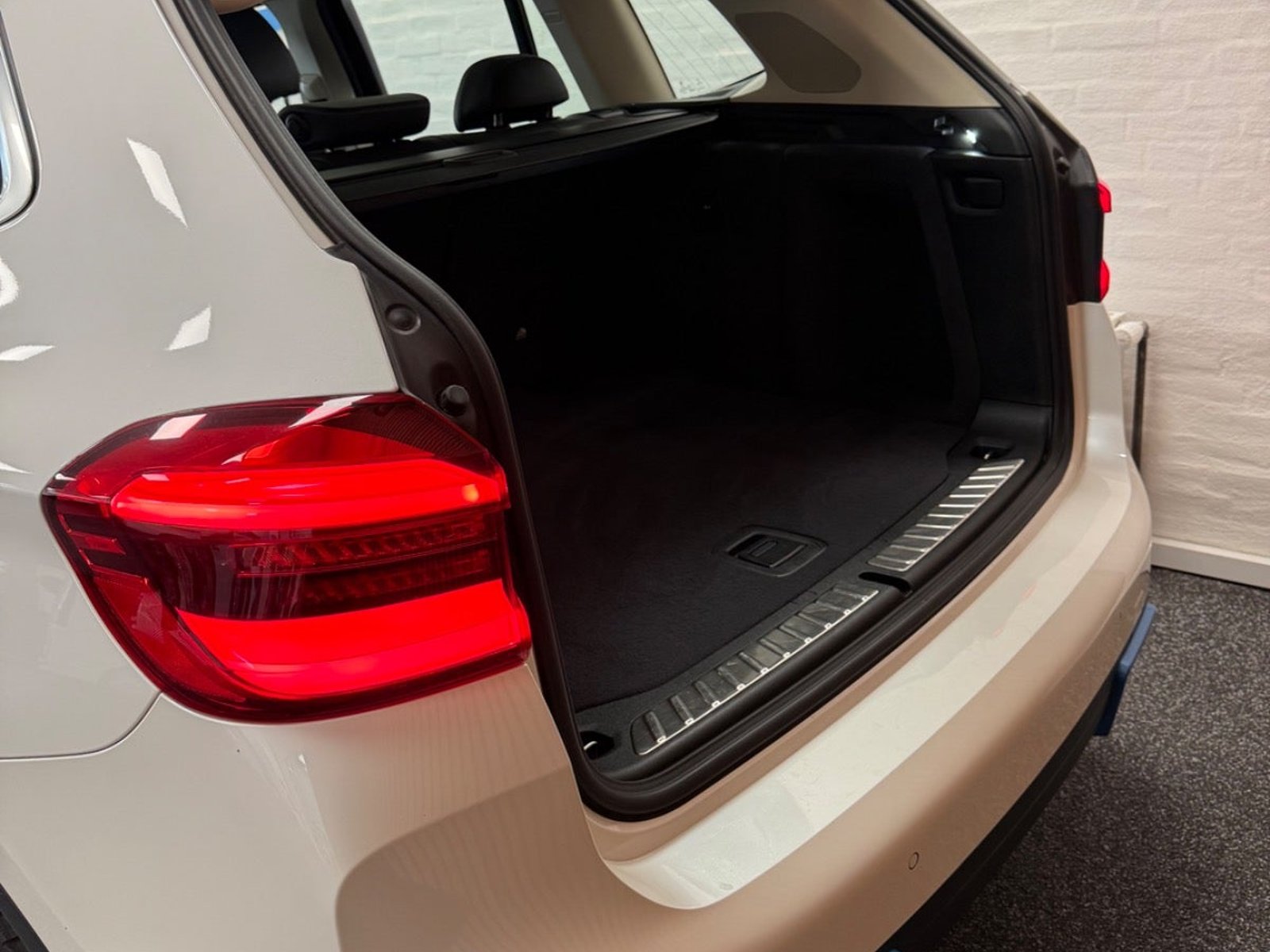 BMW iX3, 286hp, 2021