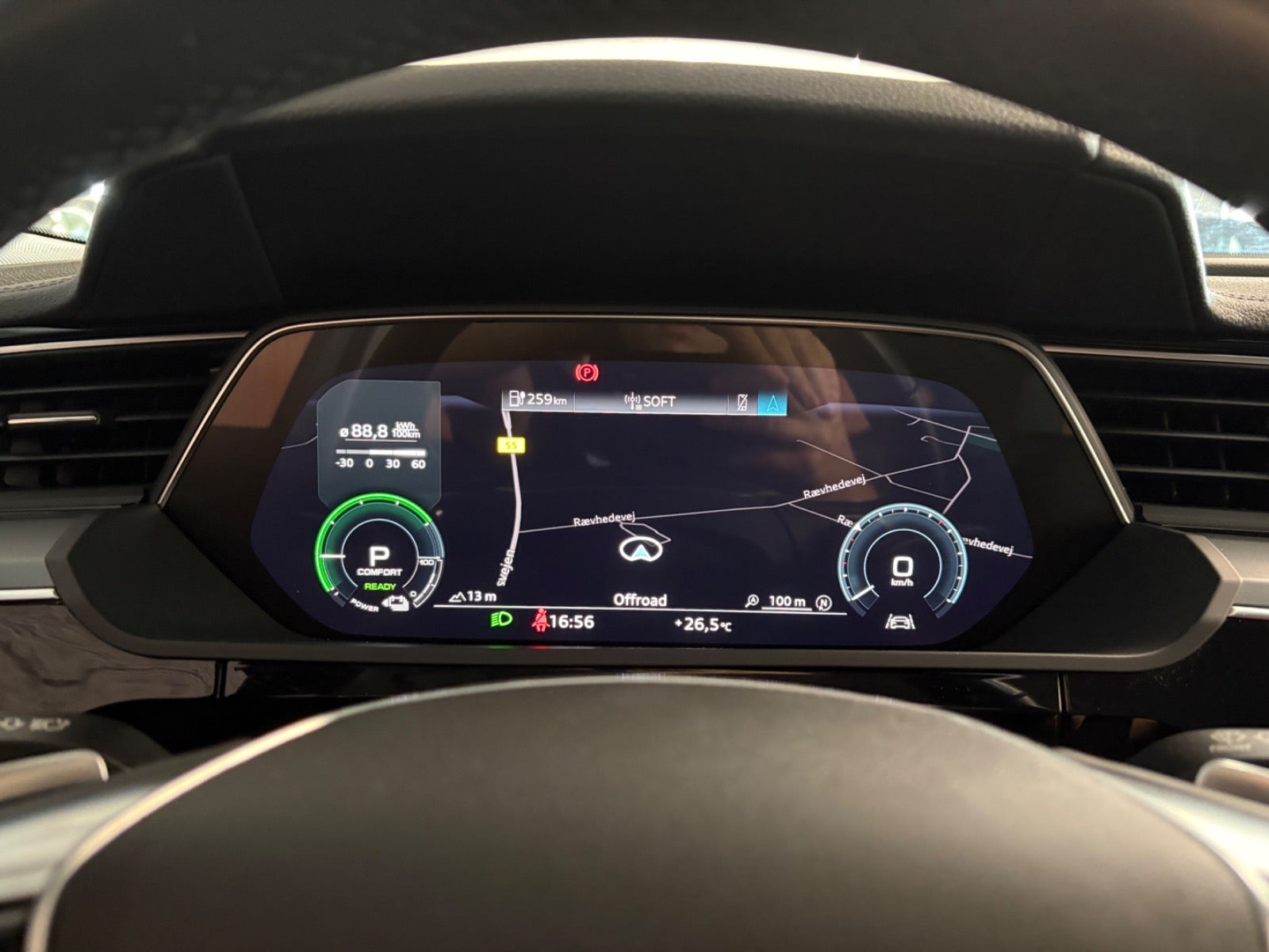 Audi e-tron 55 quattro, 408ps, 2022