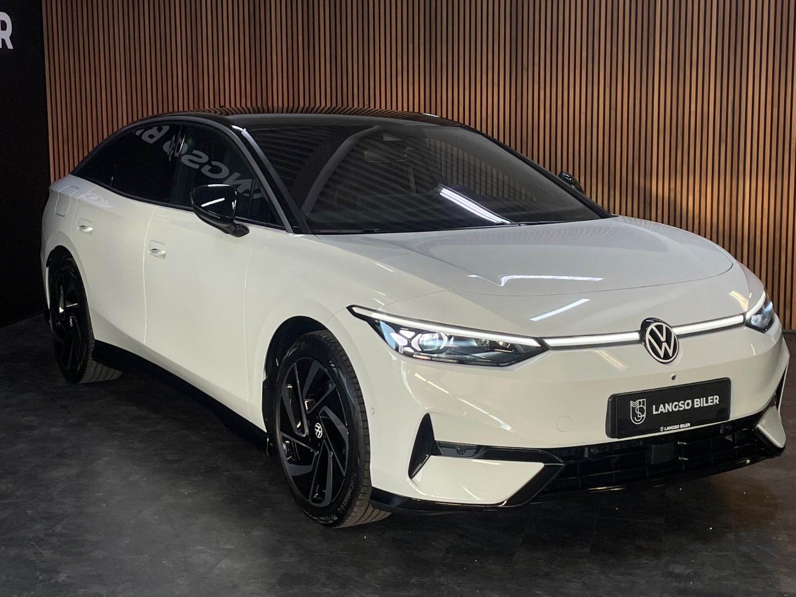 Volkswagen ID.7 Pro, 286ps, 2024