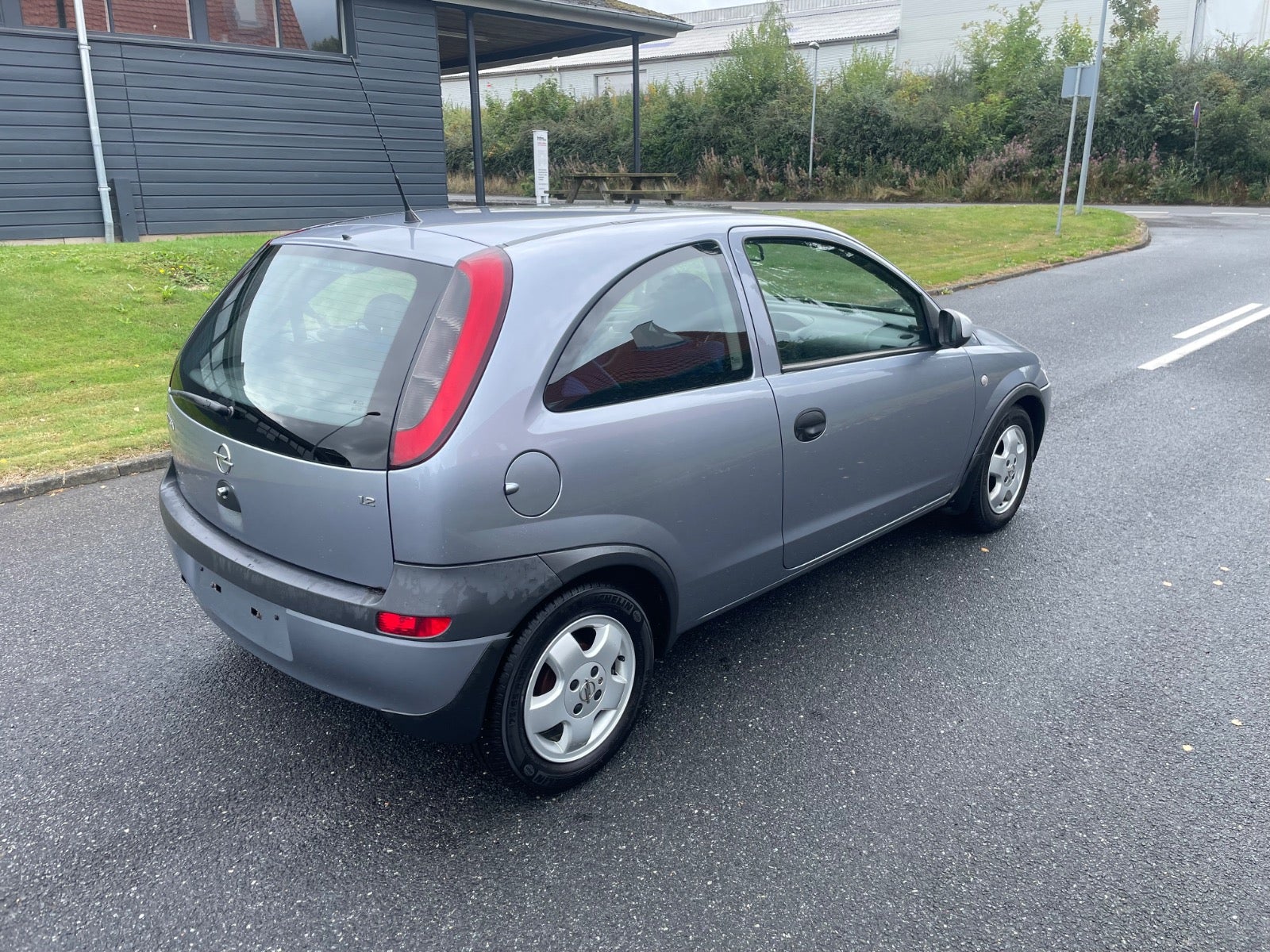 Opel Corsa 3-door 1.2 Manual, 5-trins, 75ps, 2003
