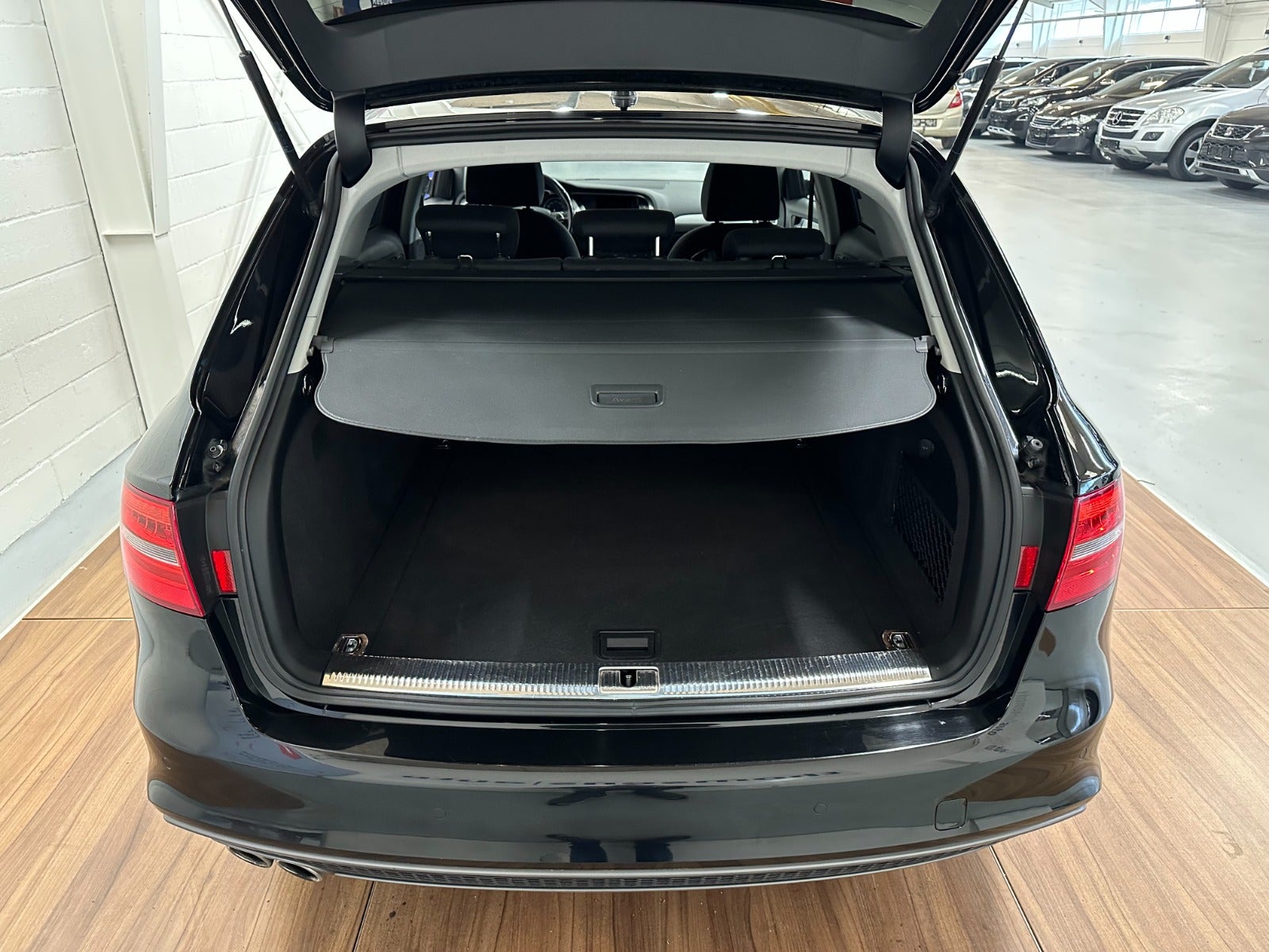 Audi A4 Avant 2.0 TDI DPF Multitronic, 177ps, 2013