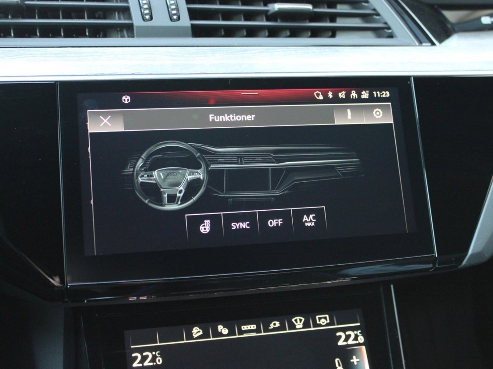 Audi e-tron 55 quattro, 408ps, 2022
