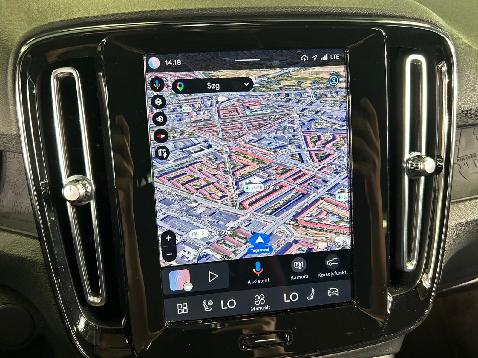 Volvo XC40 Recharge, 231ps, 2023