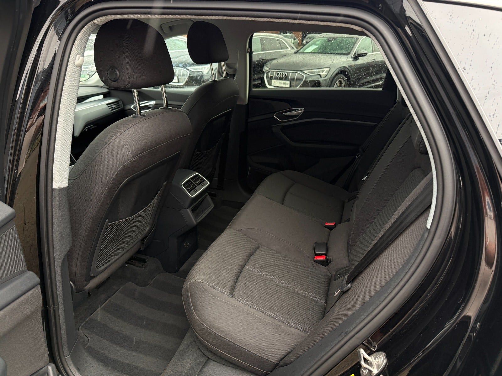 Audi e-tron 50 quattro, 313ps, 2023