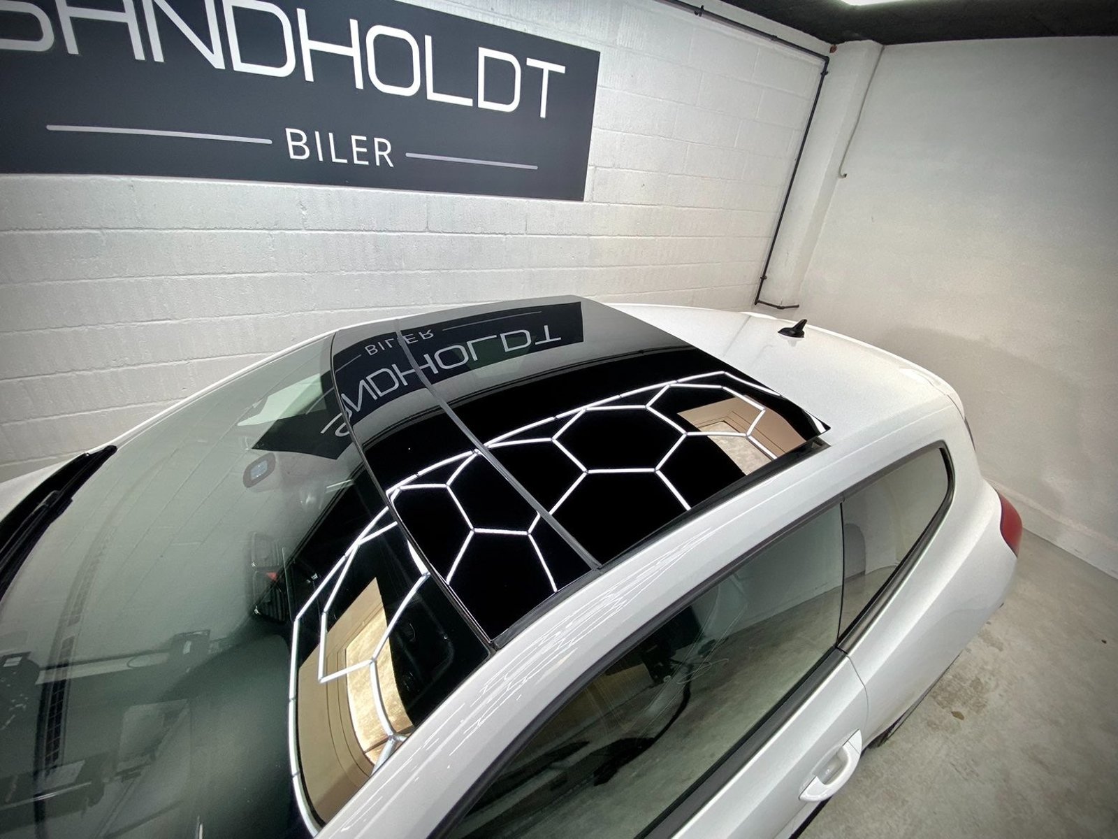 Volkswagen Scirocco 2.0 TSI DSG Sequential, 6-trins, 200ps, 2010