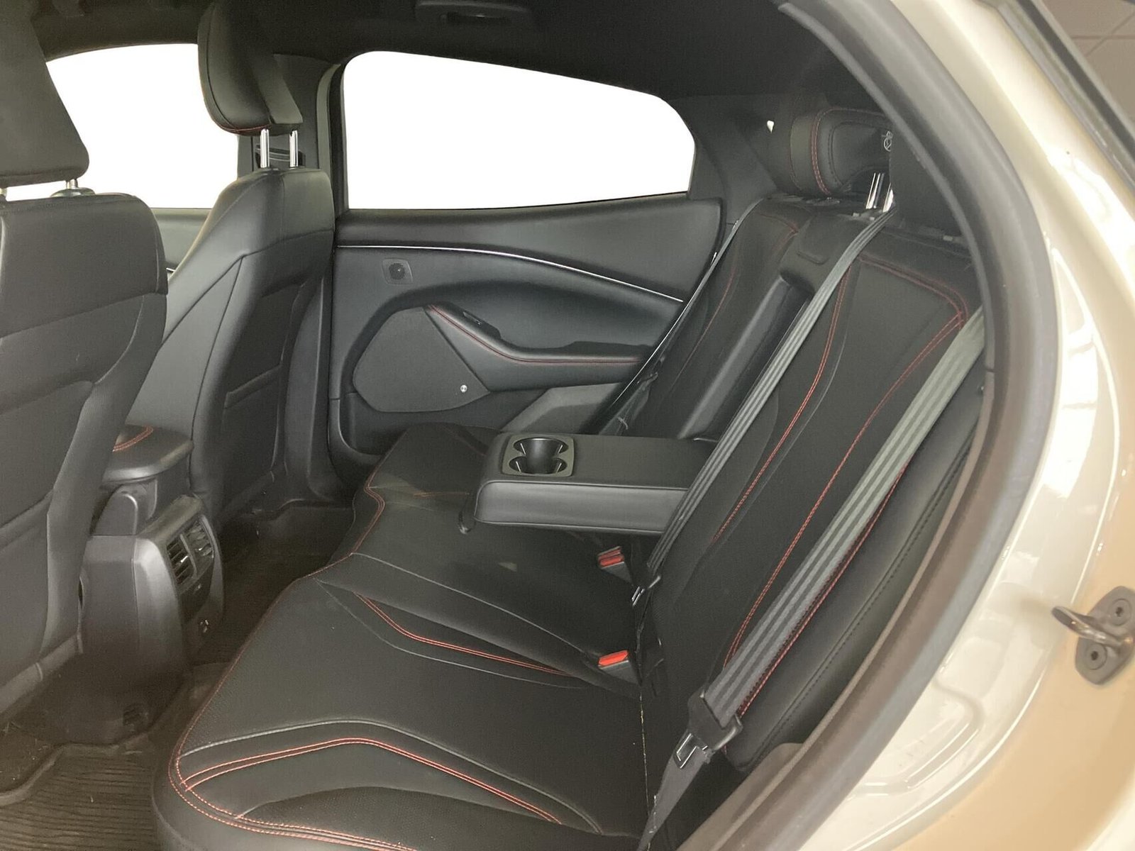 Brugt Ford Mustang Mach E EL UR Premium AWD 351HK 5d Aut Til Salg brugt-ford-mustang-mach-e-el-ur-premium-awd-351hk-5d-aut-til-salg