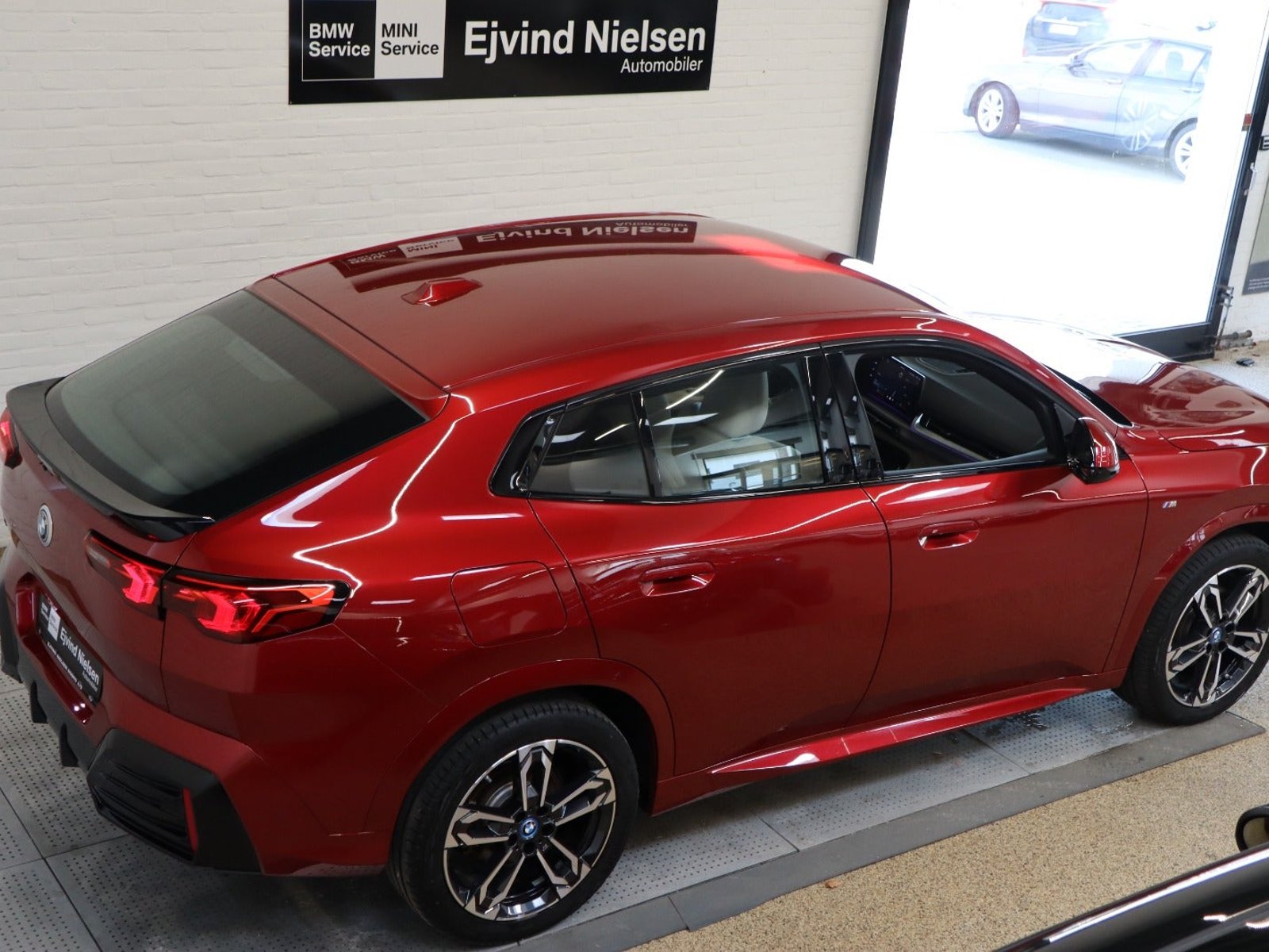 BMW iX2 eDrive20, 204ps, 2024