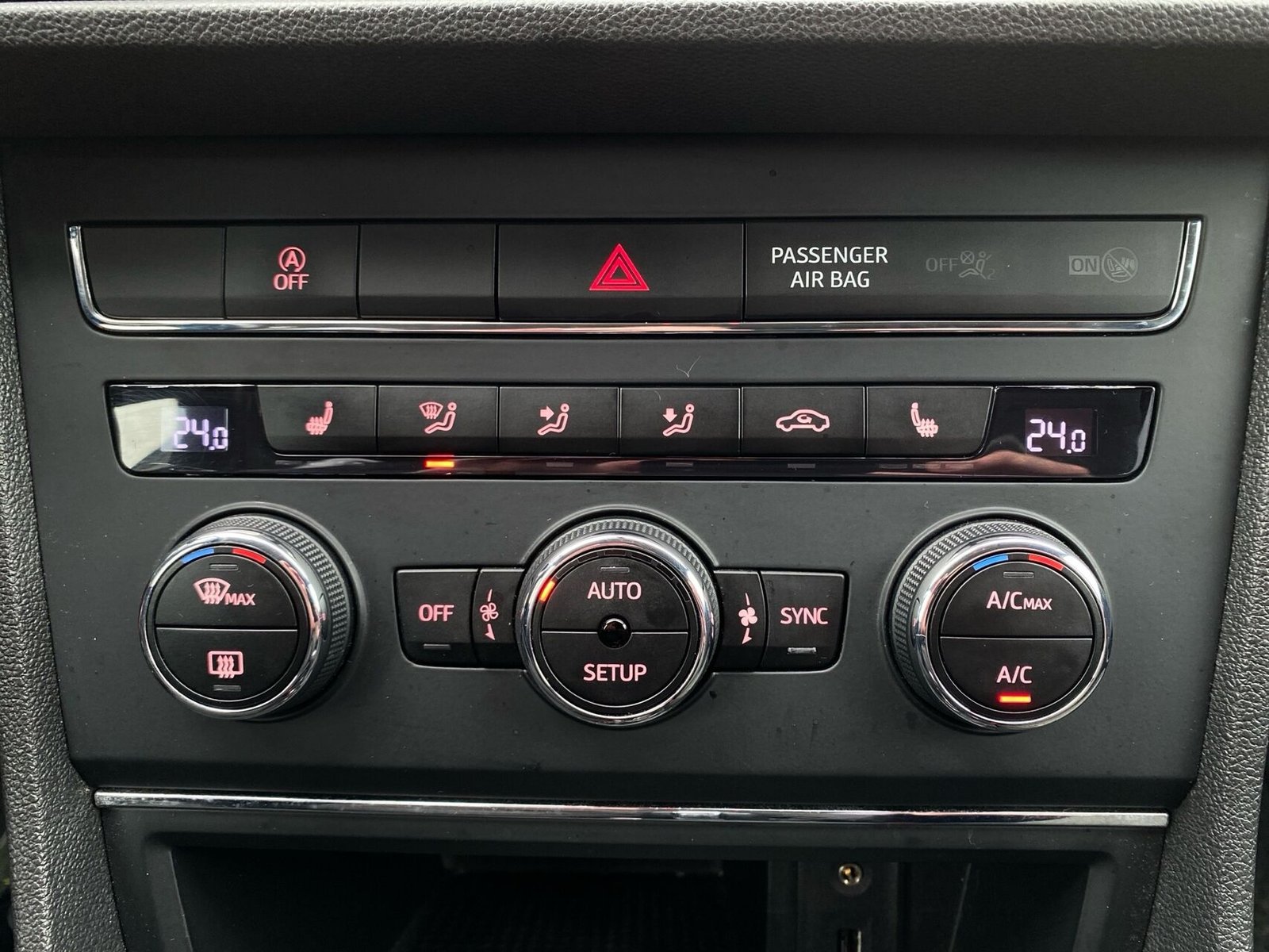 SEAT León 1.6 TDI DSG Sequential, 110hp, 2016