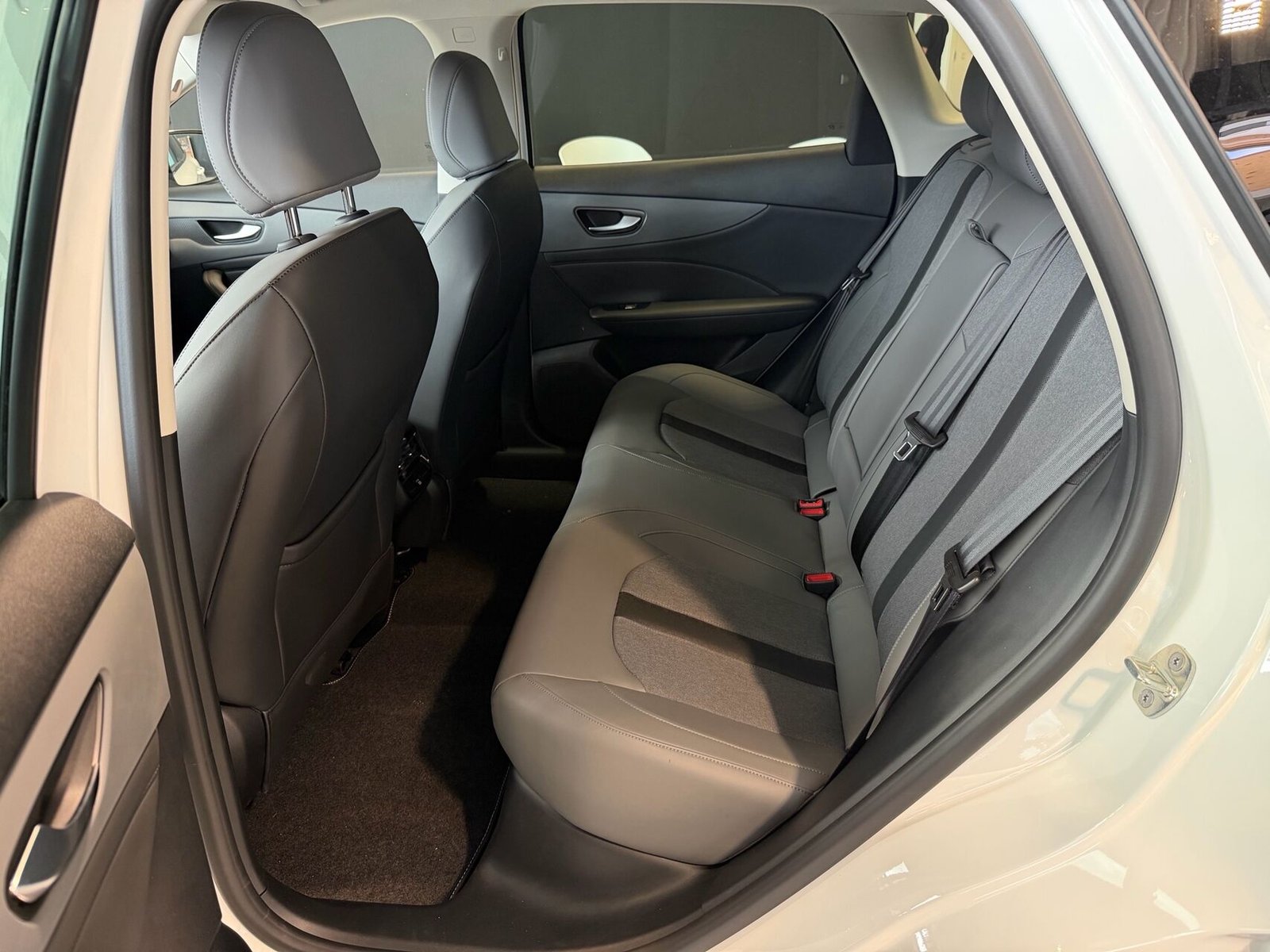 MG S5 EV Long Range 64 kWh, 231hk, 2025