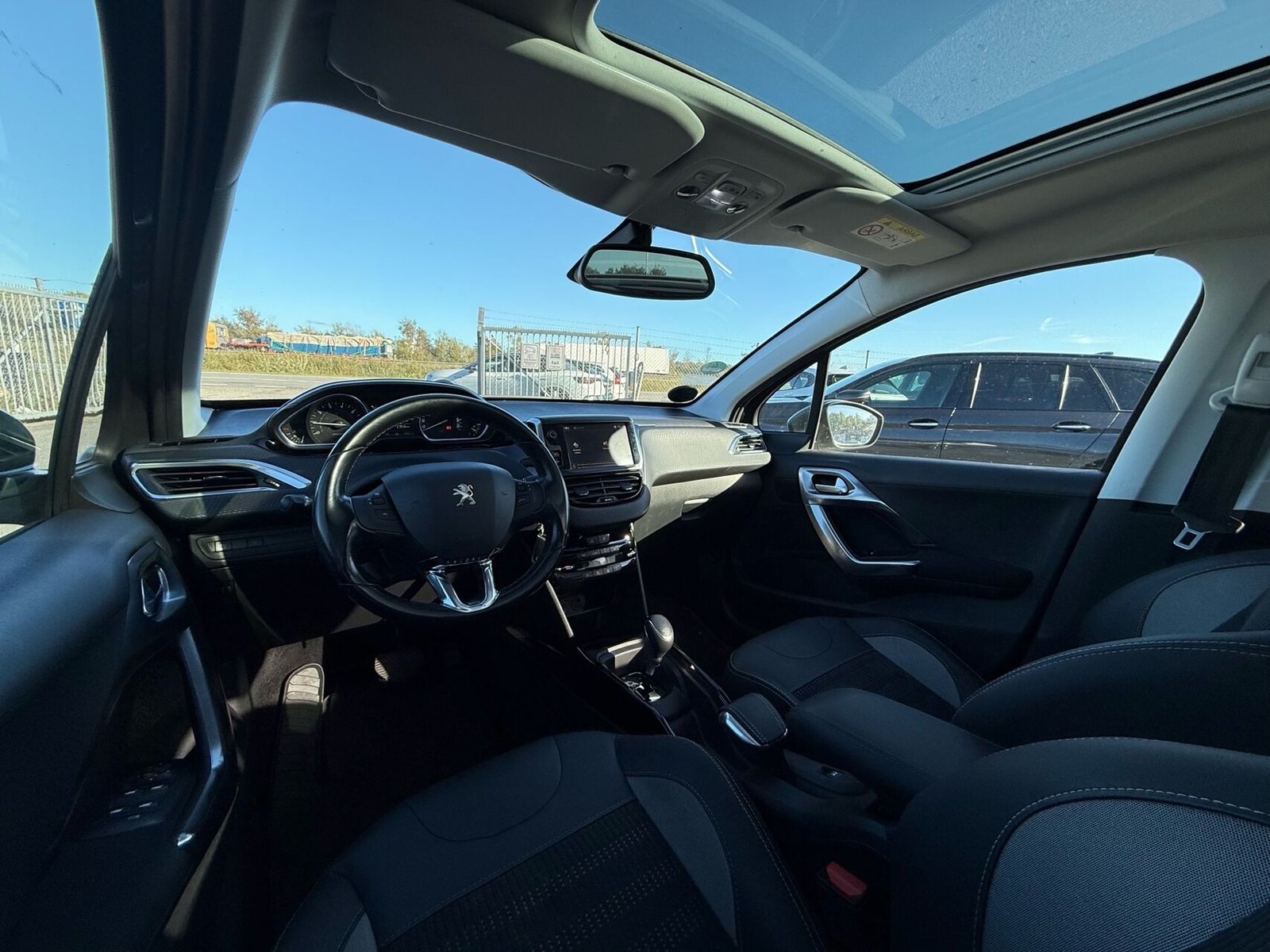 Peugeot 2008 1.2 PureTech 110 EAT, 6-trins, 110ps, 2018