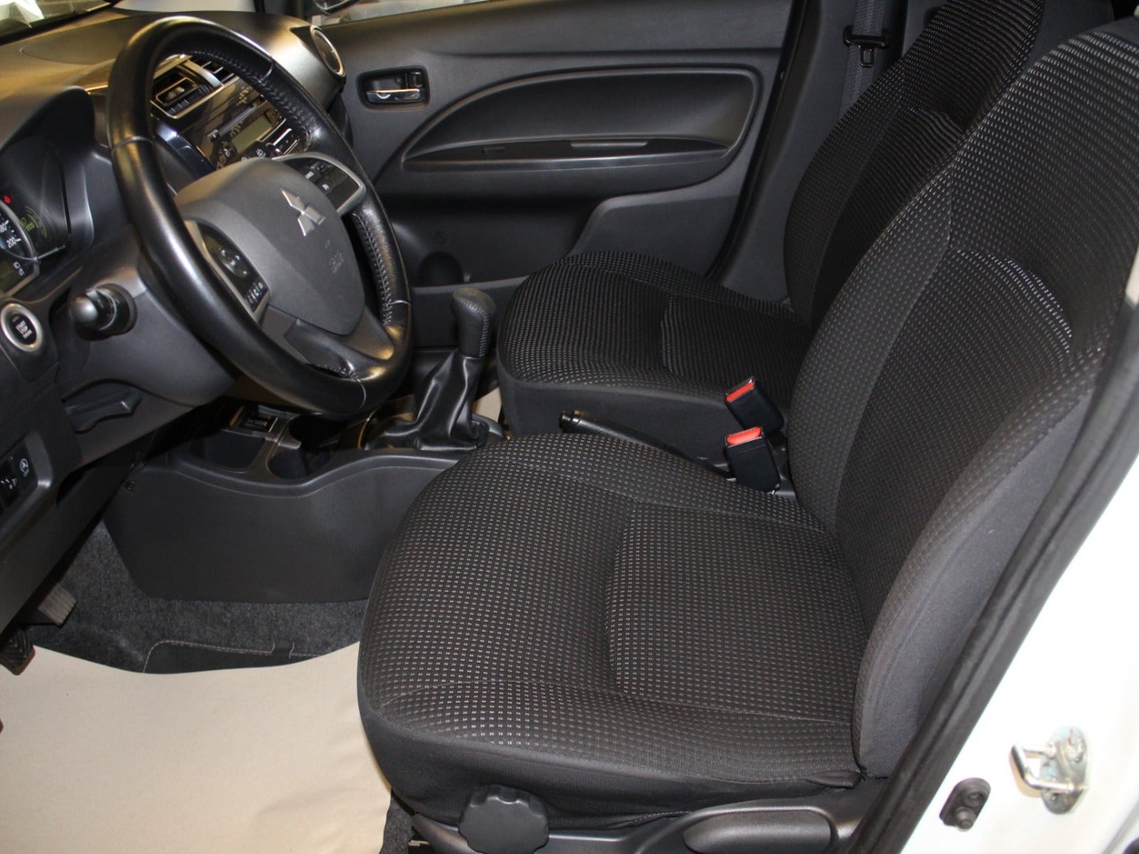 Mitsubishi Space Star 1.2 MIVEC ClearTec Manual, 5-trins, 80ps, 2015
