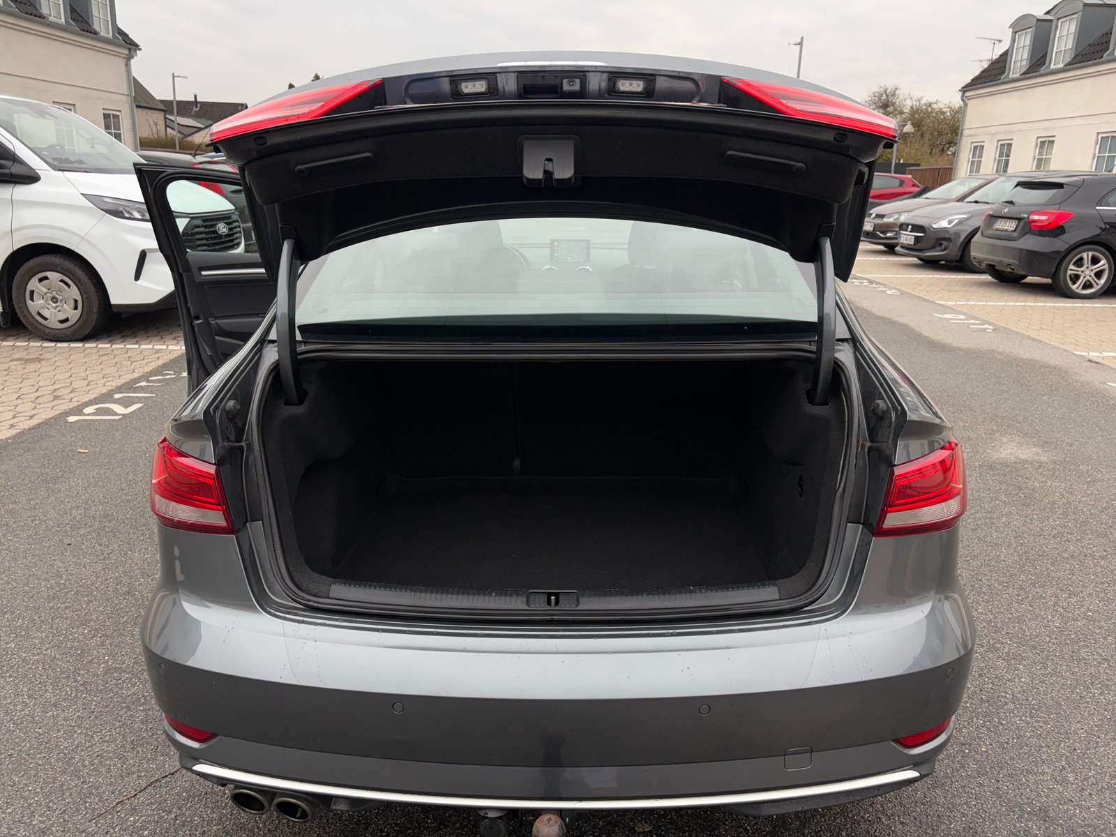 Audi A3 Sedan 1.4 TFSI COD S Tronic, 150hk, 2017