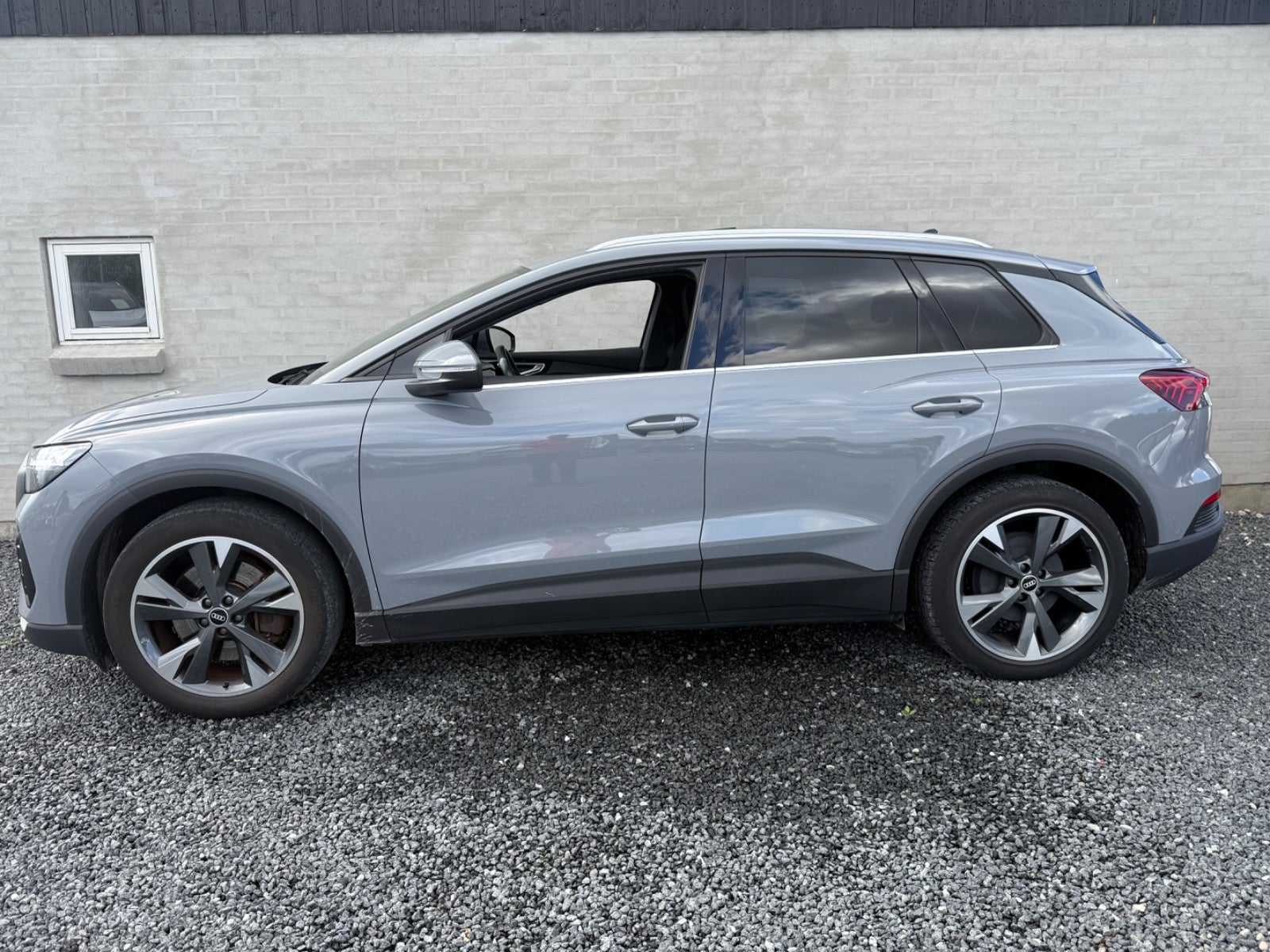 Audi Q4 40 e-tron, 204ps, 2022