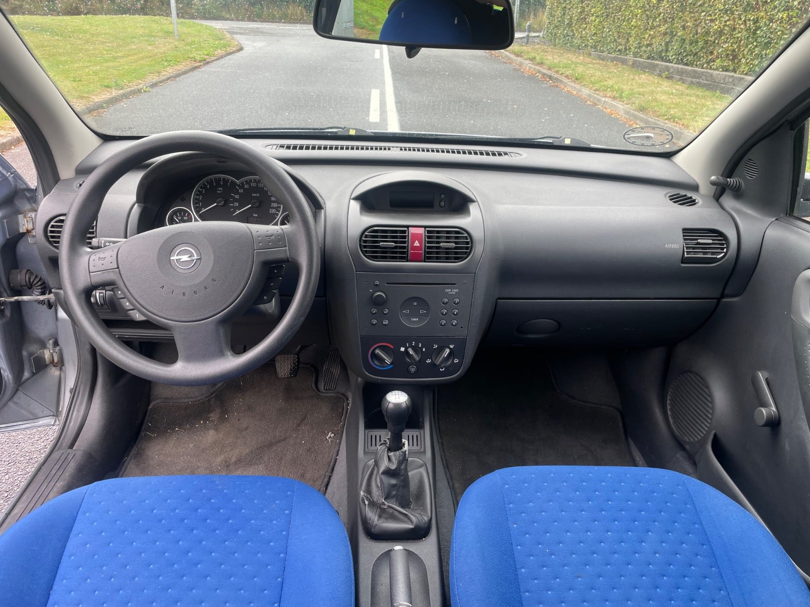 Opel Corsa 3-door 1.2 Manual, 5-trins, 75ps, 2003